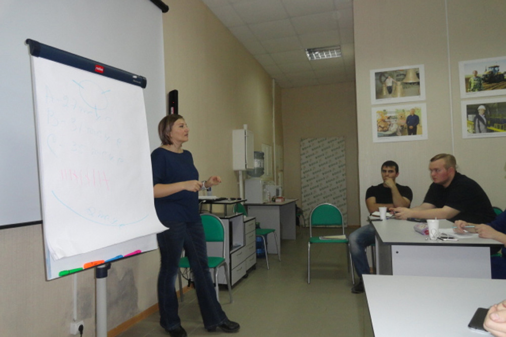 Есть своя изюминка: «Студия антистресс», кофейня, ресторан армянской кухни — юных каменцев учат развивать свои бизнес-способности...