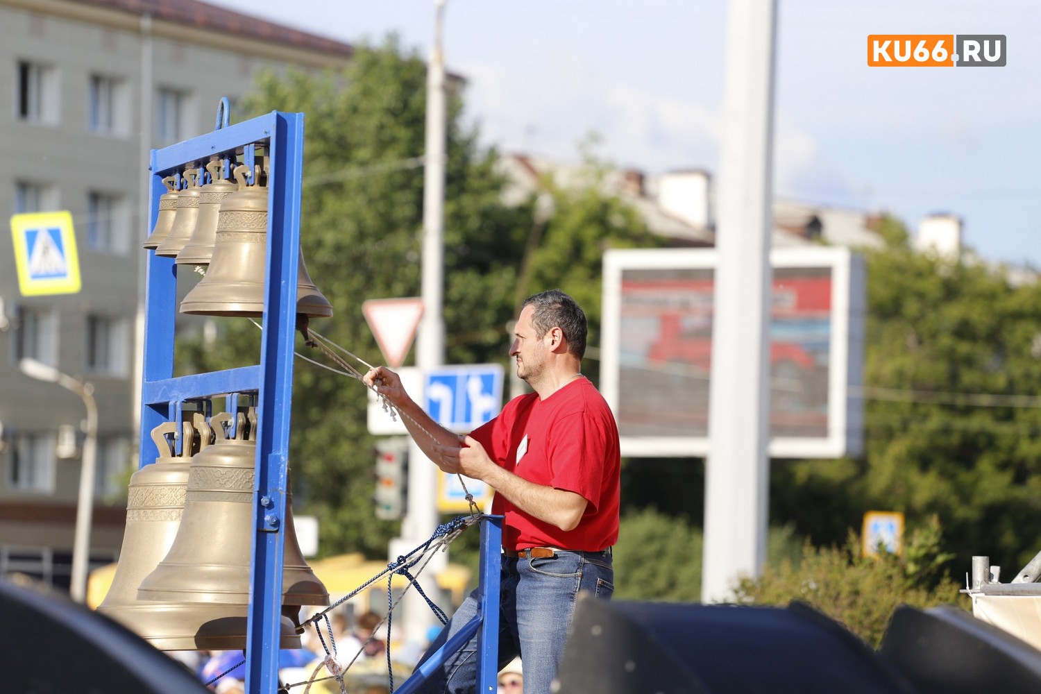 Пение хора Валаамского монастыря украсило фестиваль колокольной музыки в Каменске-Уральском. «Приятно удивлен масштабу духовности!»