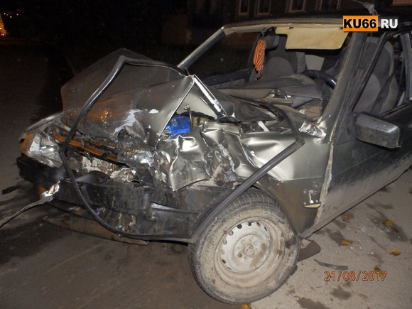 В воскресенье в Каменске-Уральском в результате ДТП пострадали два водителя