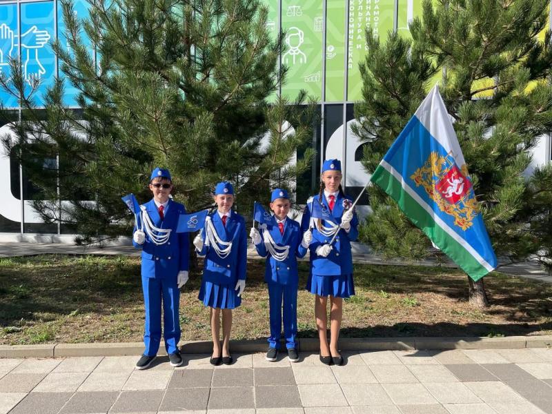 За победой на «Безопасном колесе»: школьники из Каменска-Уральского рвутся в ТОП-10 России | Команда из Каменска-Уральского участвует во Всероссийском конкурсе «Безопасное колесо»