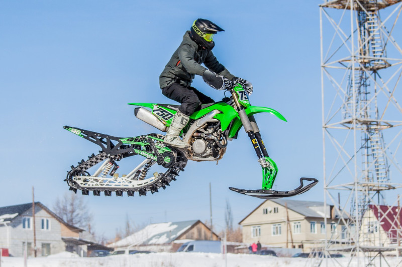 Этап Чемпионата России по сноубайк-кроссу прошел в Каменске-Уральском — равных не было двум пилотам свердловской команды!