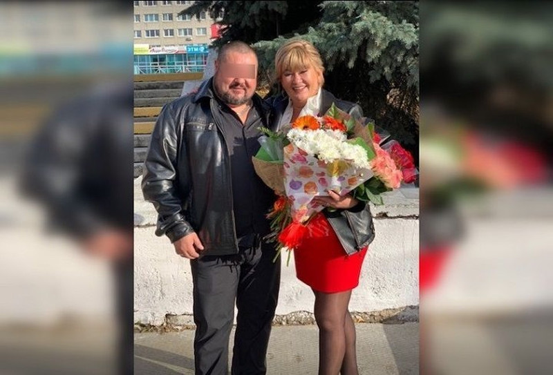 Жительница Каменска-Уральского, прожившая с мужем 1,5 месяца, обвиняет его в покушении на свою жизнь, в поджоге дома и расстреле машины