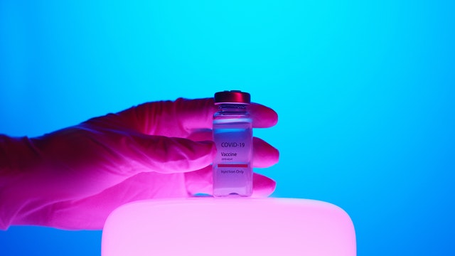 Врач объяснил, как работает естественная защита организма от коронавируса