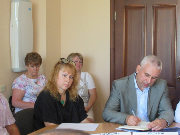 Жить «душа в душу» перевозчикам в Каменске-Уральском пока не удается, со своими проблемами они идут к уполномоченному по «своим» правам