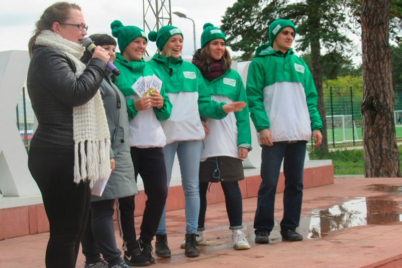 Больше всего — битого стекла. В рамках эко-квеста «Чистые игры» в Каменске-Уральском участники собрали мусора, который даже считать не стали