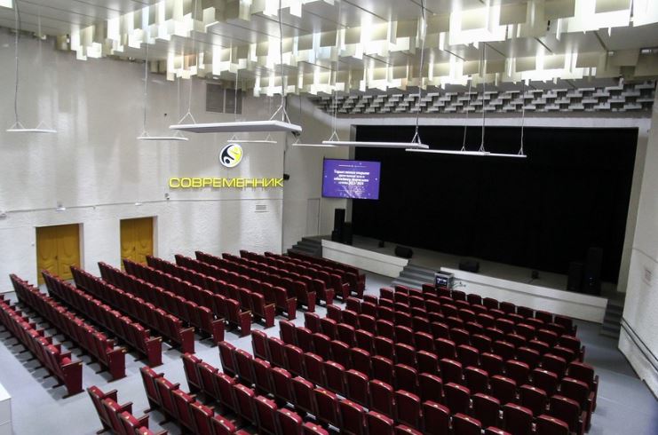 В досуговом комплексе Каменска-Уральского открыли новый концертный зал