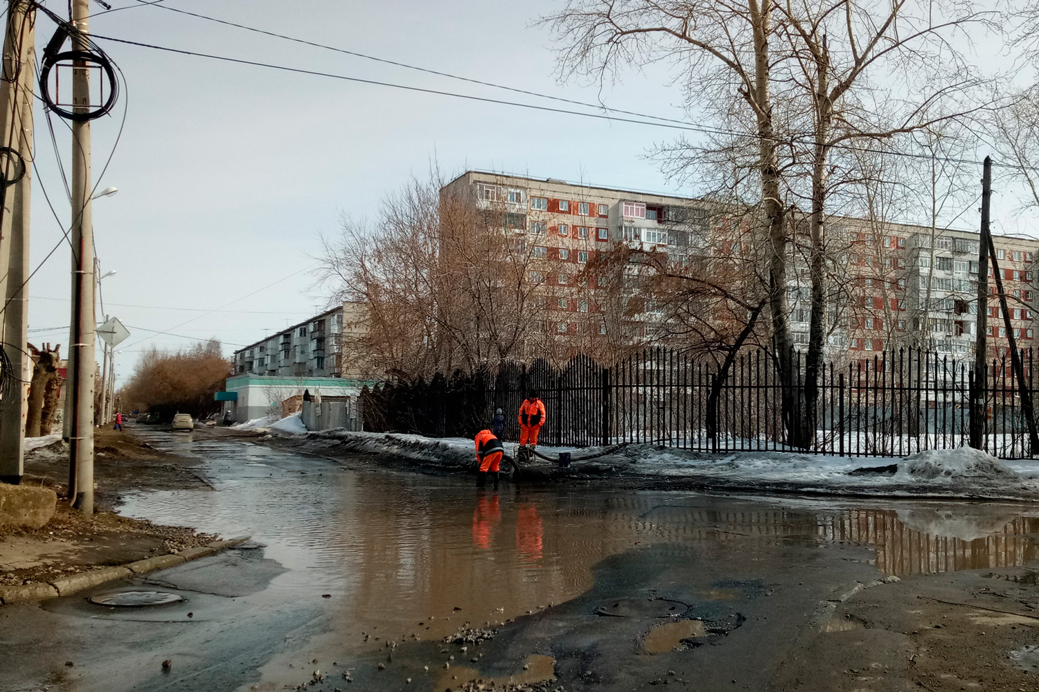 После зимы Каменск-Уральский «утонул» в талых водах – список улиц, где нынче все в лужах, внушительный. Чиновники: делается все возможное! После зимы Каменск-Уральский «утонул» в талых водах – список улиц, где нынче все в лужах, внушительный. Чиновники: делается все возможное!