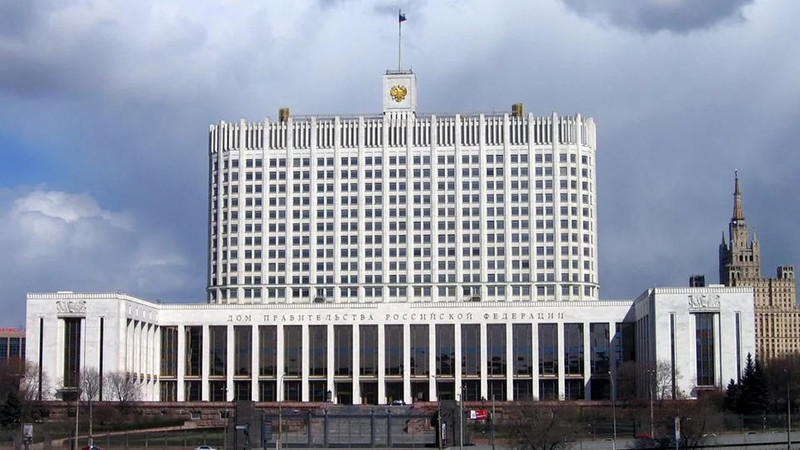 Правительство России ушло в отставку в полном составе