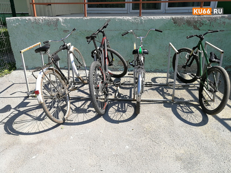 Полицейские предупредили каменцев о сезоне вело-угонов. Жители сами виноваты, так как оставляют «двухколесных», где попало