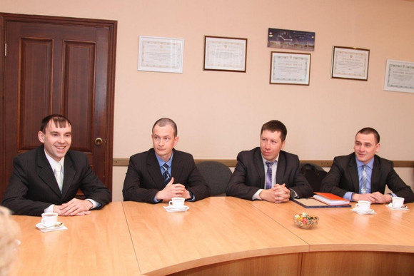 Четверо смелых у главы города