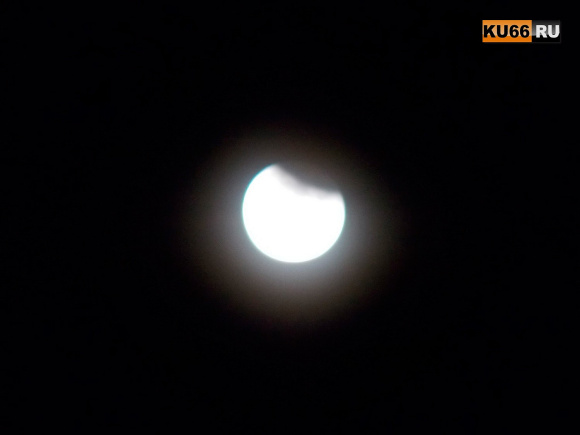 Разрушительная энергия и бушующие страсти: как на россиян может повлиять лунное затмение 5 мая