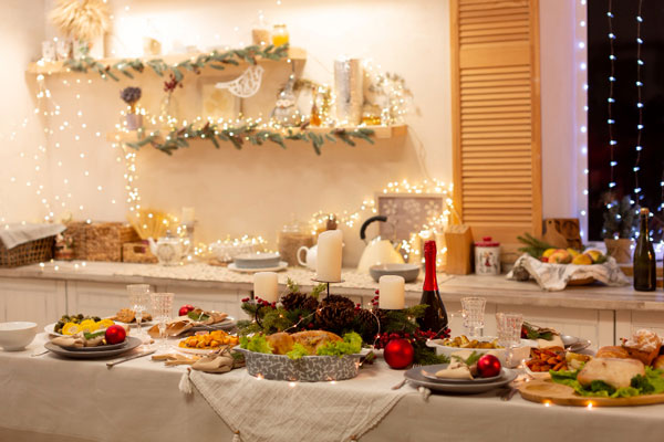 Свердловский диетолог рассказала, какой новогодний стол позволит сохранить здоровье