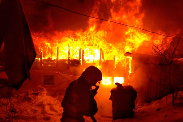 Ночью в Каменске-Уральском сгорела баня