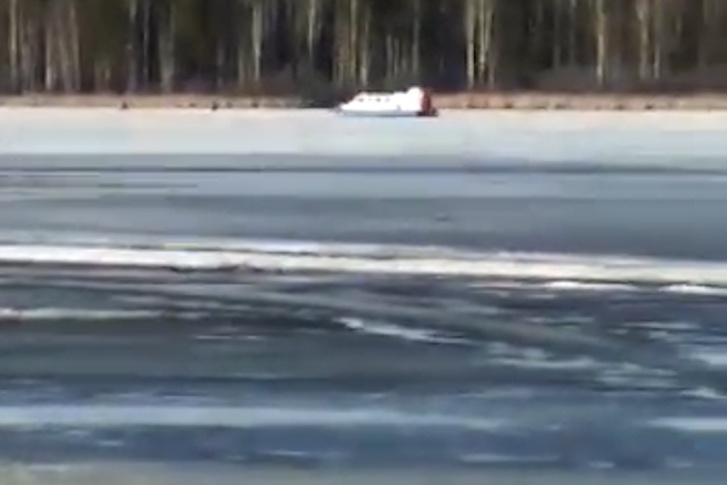 Молния убила екатеринбуржца во время рыбалки на пруду