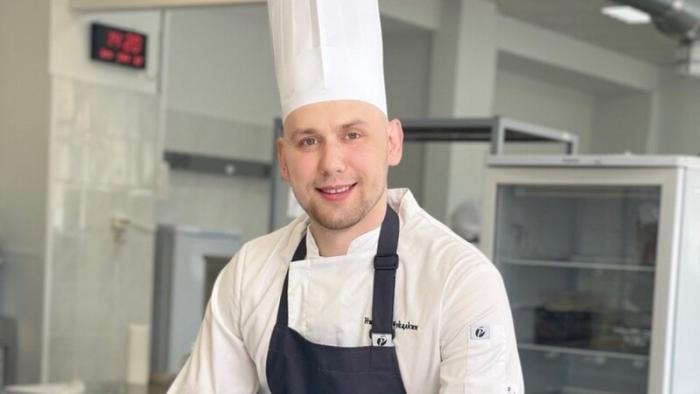 Шеф-повар из Каменска-Уральского покорил Уральскую «Кухню» | Николай Чукалкин из Каменска-Уральского стал призером форума «Уральская кухня»