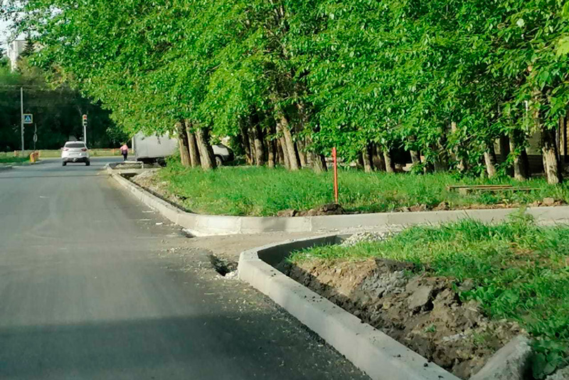 Работы идут на 11 участках из 22-х. Вести о ремонте дорог в Каменске-Уральском, за обсуждением которых в соцсетях чиновники внимательно след