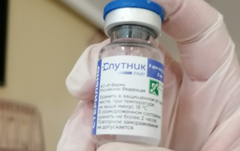 Вскочили на подножку уходящего поезда? В последний перед «карантикулами» день в Каменске-Уральском привились сразу 1340 горожан