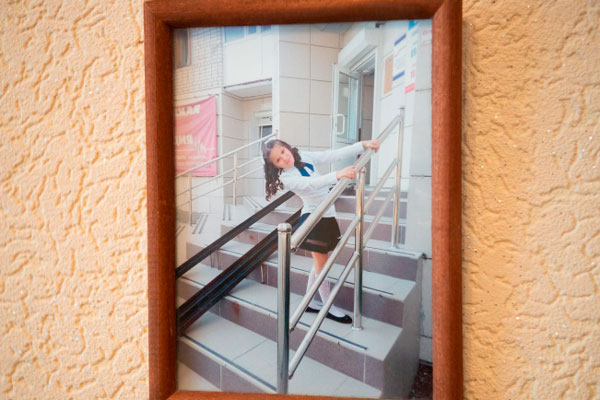 Эксперты будут разбираться в случае со смертью 15-летней Алины Изотовой из Каменска — она умерла во время операции в Екатеринбурге