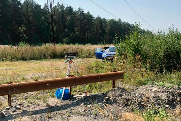 На трассе «Екатеринбург — Каменск-Уральский» водитель заметил треногу-комплекс видеофиксации нарушений, хотя быть его там пока не должно На трассе «Екатеринбург — Каменск-Уральский» водитель заметил треногу-комплекс видеофиксации нарушений, хотя быть его там пока не должно