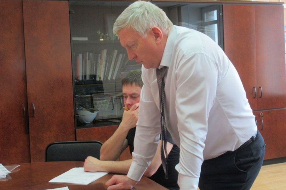 Чтобы перевозчики ездили без отклонений от расписания: в Каменске-Уральском обсуждают, как улучшить качество движения автобусов