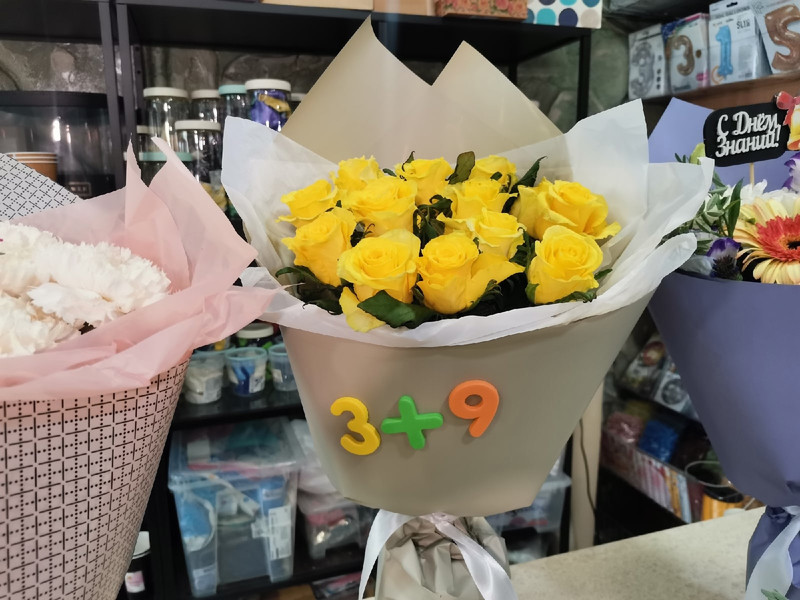 Россиянам рассказали, какие цветы нельзя нести в школу на 1 сентября