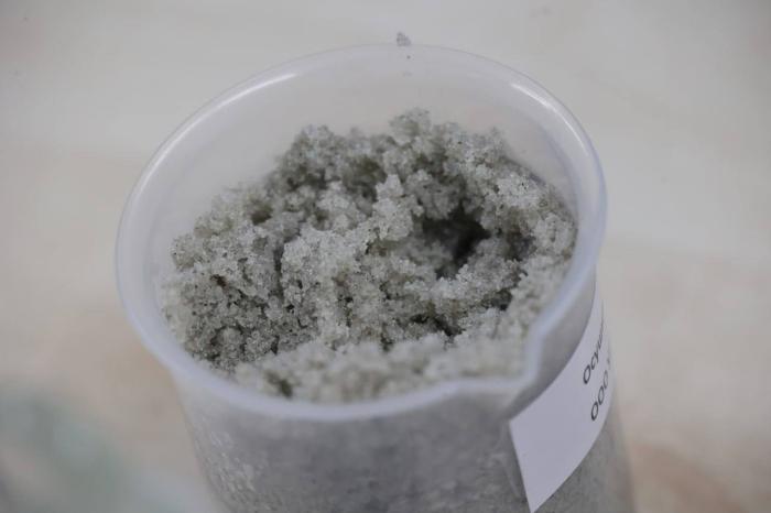 Соль для ванн из отходов: заводы Свердловской области превращают мусор в полезную продукцию  | Заводы Свердловской области выпускают продукцию из отходов производства