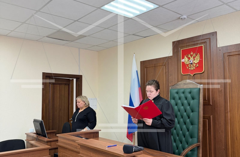 Автокредит с сюрпризом: суд заставил вернуть жительнице Каменска-Уральского более 300 тысяч | На Урале женщина отсудила у автосалона 300 тысяч за навязанную услугу