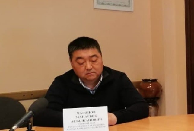 СМИ сообщили, что к «утке» о 14 умерших в реанимации больницы Каменска-Уральского может быть причастен экс-главврач Манарбек Чарипов