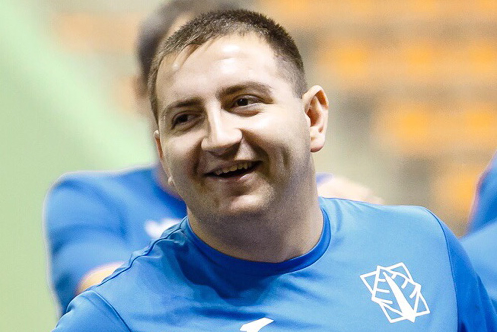 25-летний футболист, о котором родные и близкие отзываются, как «великолепный человек, душа команды», ушел из жизни в Каменске-Уральском