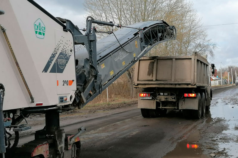 Власти попросили автомобилистов Каменска сегодня и завтра не парковать машины на улице Кунавина — от пр. Победы до ул. Привокзальной