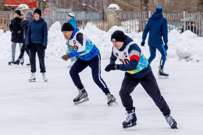На СинТЗ провели лично-командное первенство среди конькобежцев | На СинТЗ прошли соревнования среди конькобежцев