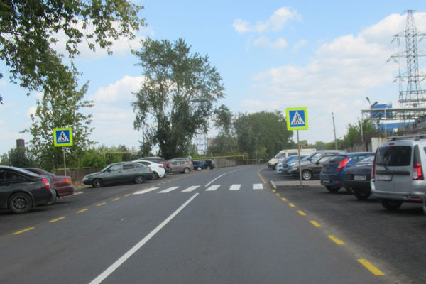 Основные дорожные работы за 421 млн. рублей в Каменске-Уральском завершаются, остаются «последние штрихи» по обустройству тротуаров Основные дорожные работы за 421 млн. рублей в Каменске-Уральском завершаются, остаются «последние штрихи» по обустройству тротуаров