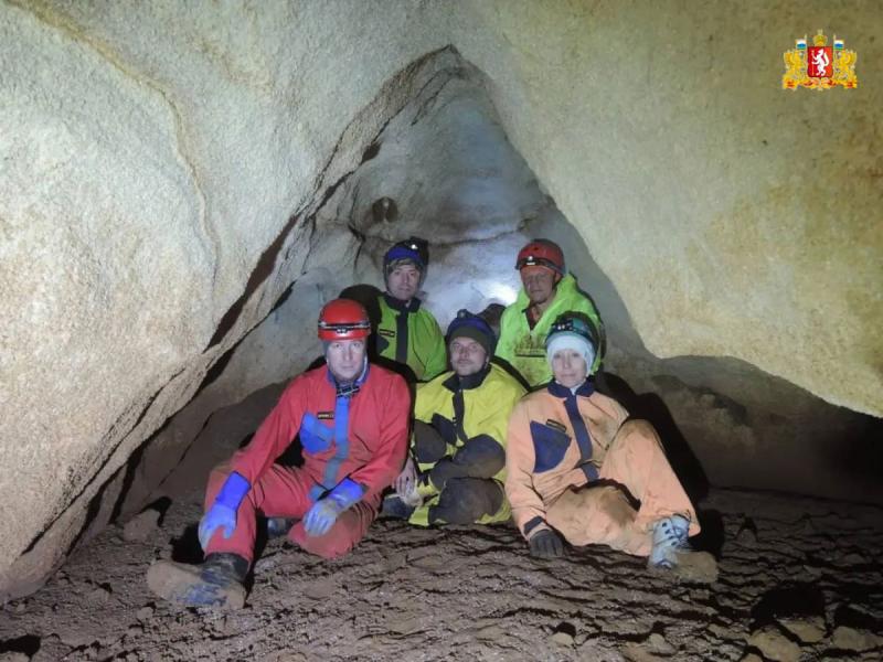 Спелеологи увеличили длину уникальной мраморной пещеры «Черный Кот» в Свердловской области | В Свердловской области пещера «Черный Кот» стала длиннее на 3 метра