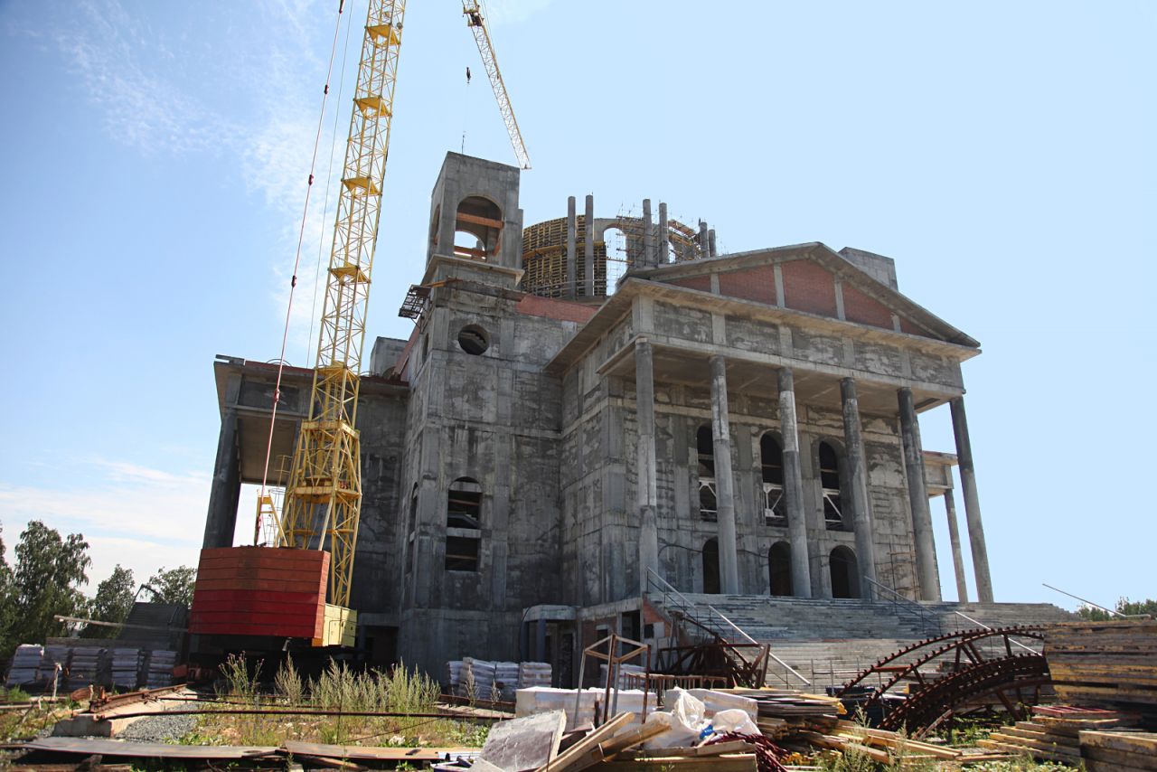 Прослужат несколько веков. С завода Каменска-Уральского в Челябинск «ушла» партия из 12 колоколов для строящегося храма Рождества Христова