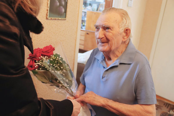 Благодарность и поддержка ветеранам УАЗа Благодарность и поддержка ветеранам УАЗа