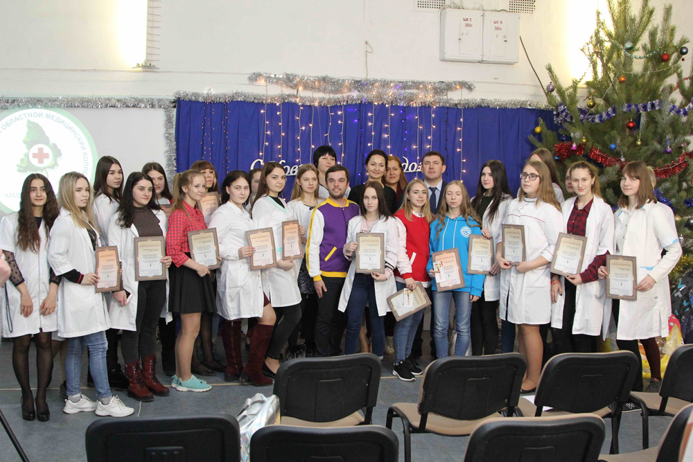 Всероссийскому проекту «Дети больниц», автор которого студентка медколледжа из Каменска, исполняется год. Его цель – забота об отказниках