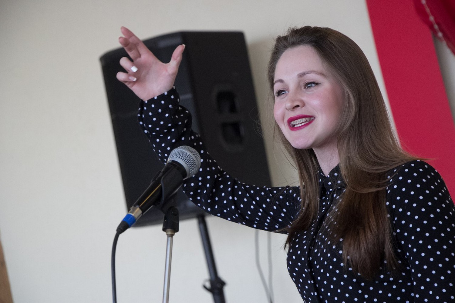 Пишете стихи и хотите заявить о себе? У вас есть такая возможность! В Каменске стартует Рождественский конкурс. Победителям – премии