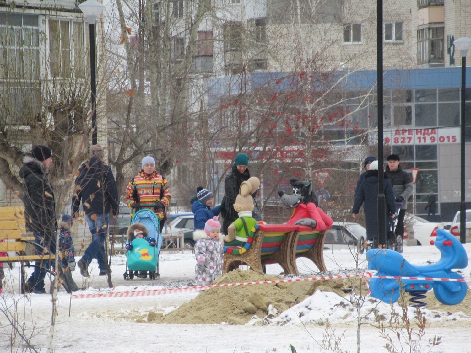 Новенькую фигуру «разворотили» в сквере Тимирязева в Каменске-Уральском. «Теперь подрядчику нужно все переделывать»