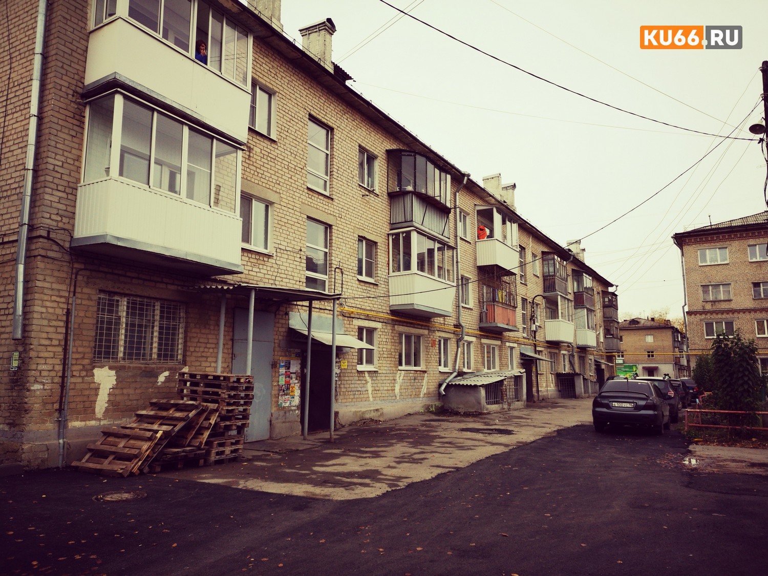 Женщина с шизофренией мучает соседей в Каменске-Уральском: из-за нее коммунальщики оставили весь стояк без воды. «Мне это не мешает...»