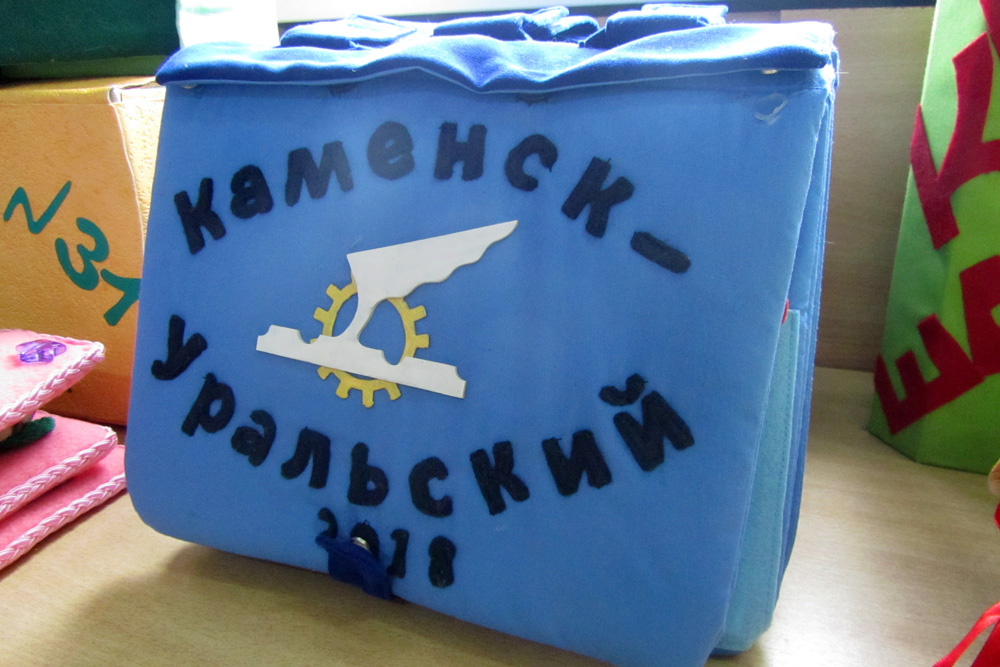 «Трогательная книга» в исполнении шестиклассников Каменска-Уральского: все познается через тактильные ощущения и продумано до мелочей