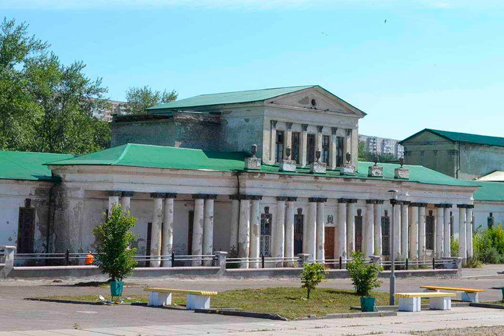 В Каменске-Уральском пытаются «пристроить» объект культурного наследия с двухвековой историей. «Здесь можно открыть кинотеатр...»
