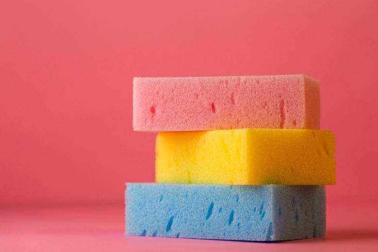 Эксперт: «Губки для мытья посуды вызывают страшные болезни»