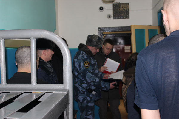 Не сотни, а... сначала восемь, и потом вдруг пять. Что известно о бунте в колонии Каменска, позиции ГУФСИН и лично о тех, кто это сделал?