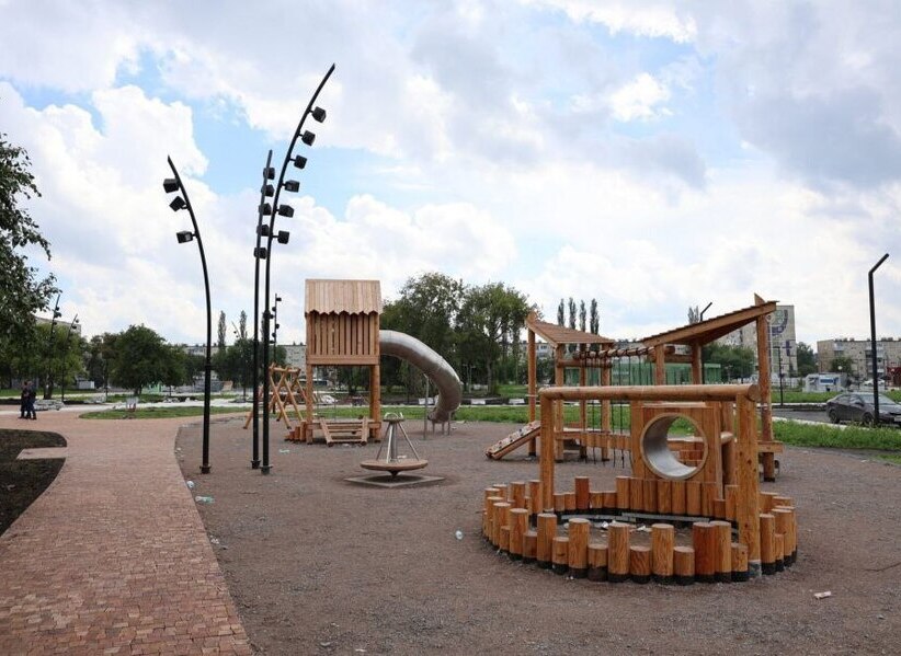 Байновский сад в Каменске-Уральском совсем скоро примет посетителей | В Каменске-Уральском завершают благоустройство Байновского сада Байновский сад в Каменске-Уральском совсем скоро примет посетителей | В Каменске-Уральском завершают благоустройство Байновского сада