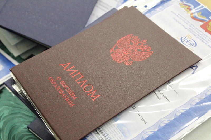 Уральским студентам вернут деньги за аренду жилья и дадут скидки в ресторанах