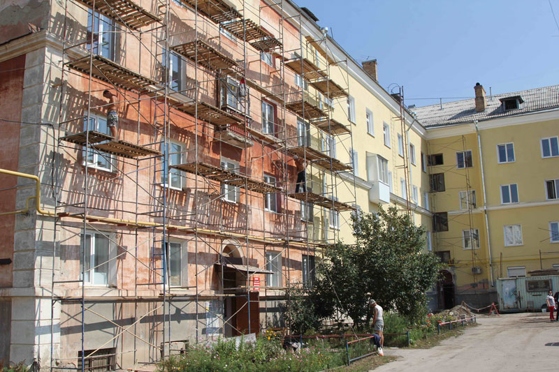 Осваивают 484 миллиона рублей. В этом году в Каменске-Уральском впервые капитально ремонтируют дома 1937 и 1956 годов постройки