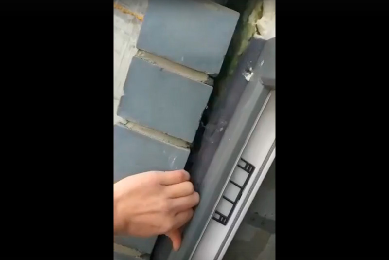 Шок: школа в Каменске, которой так гордятся чиновники всех уровней, может развалиться до своего запуска. Стены шатаются — и это не шутка!