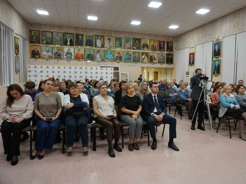 Проект бюджета-2025 Каменска-Уральского: главное | Слушания по проекту бюджета на 2025 год состоялись в Каменске-Уральском