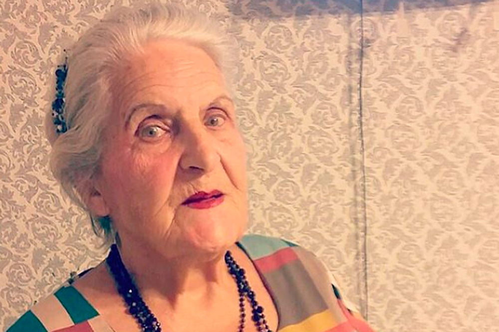 Старушка из Каменска-Уральского, живущая в Краснодаре, успешно ведет блог в Инстаграмме и стала героиней публикации Русской службы ВВС