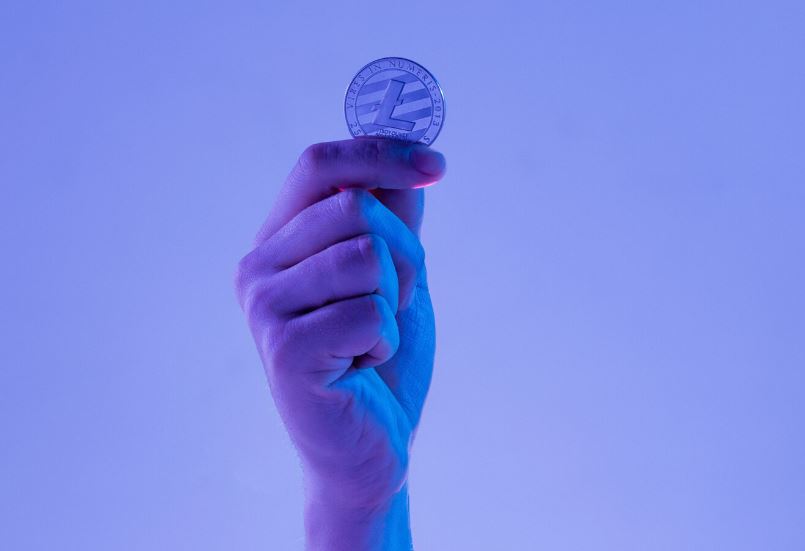 Экономист рассказал, стоит ли покупать биткоин | Экономист рассказал, стоит ли покупать биткоин